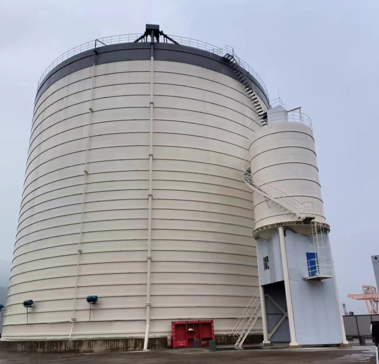 北林10万吨水泥钢板库